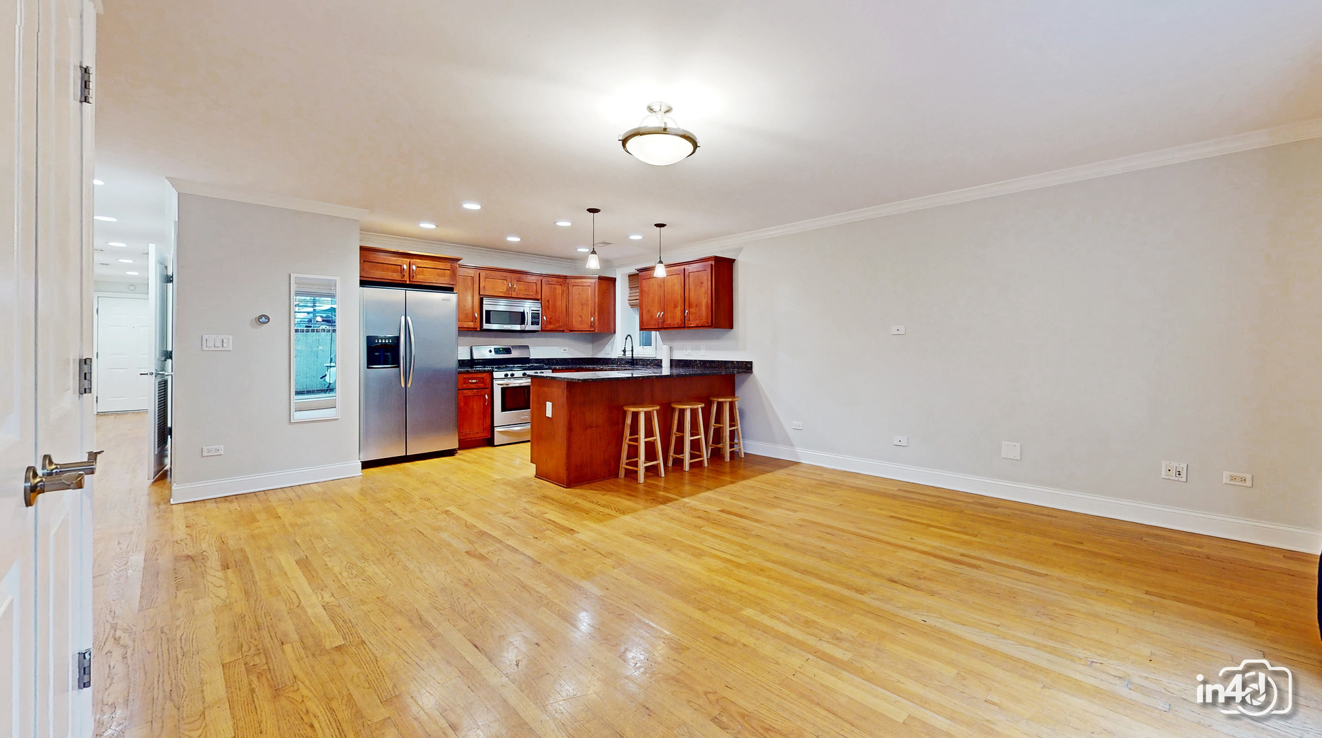 1504 W Augusta Boulevard #1, Chicago, IL 60642