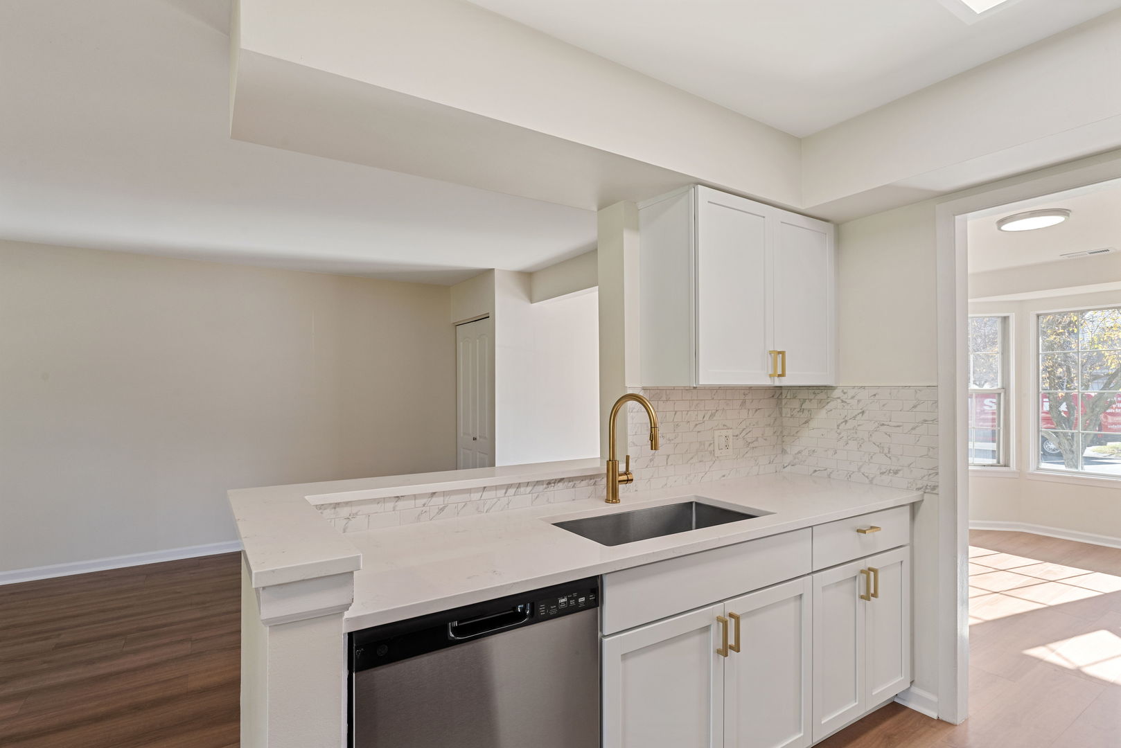 3324 Greenwich Lane, Island Lake, IL 60042