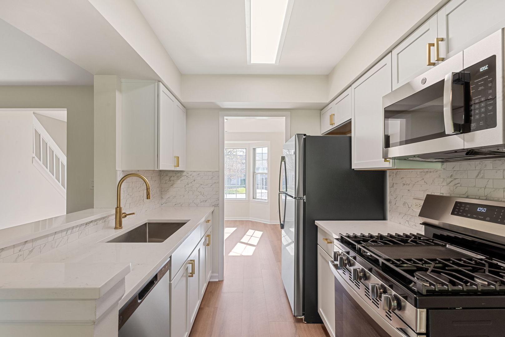 3324 Greenwich Lane, Island Lake, IL 60042