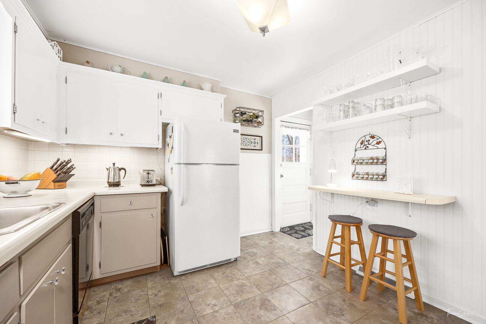 1901 Curtiss Street, Downers Grove, IL 60515