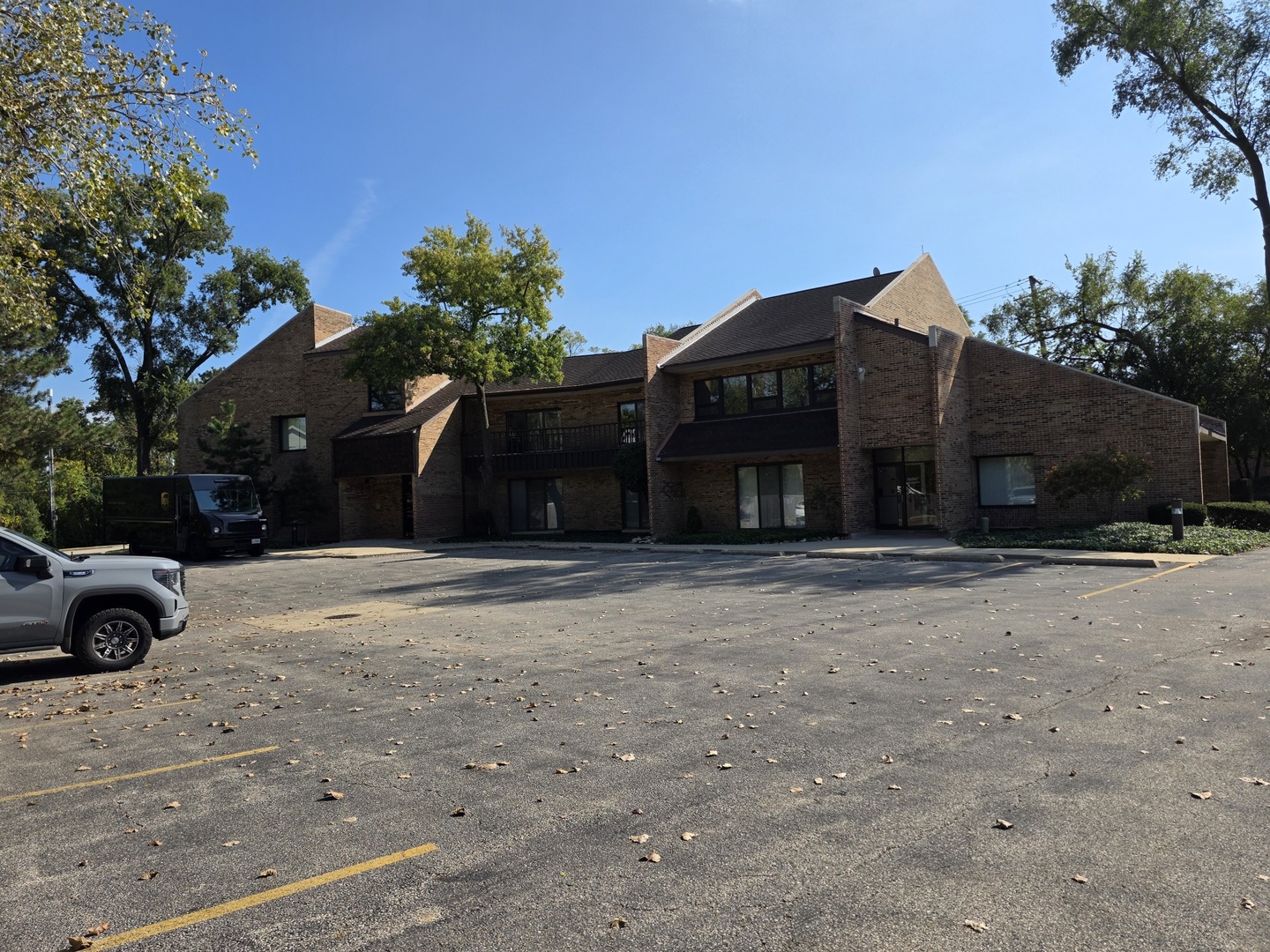 501 W Ogden Avenue #2, Hinsdale, IL 60521