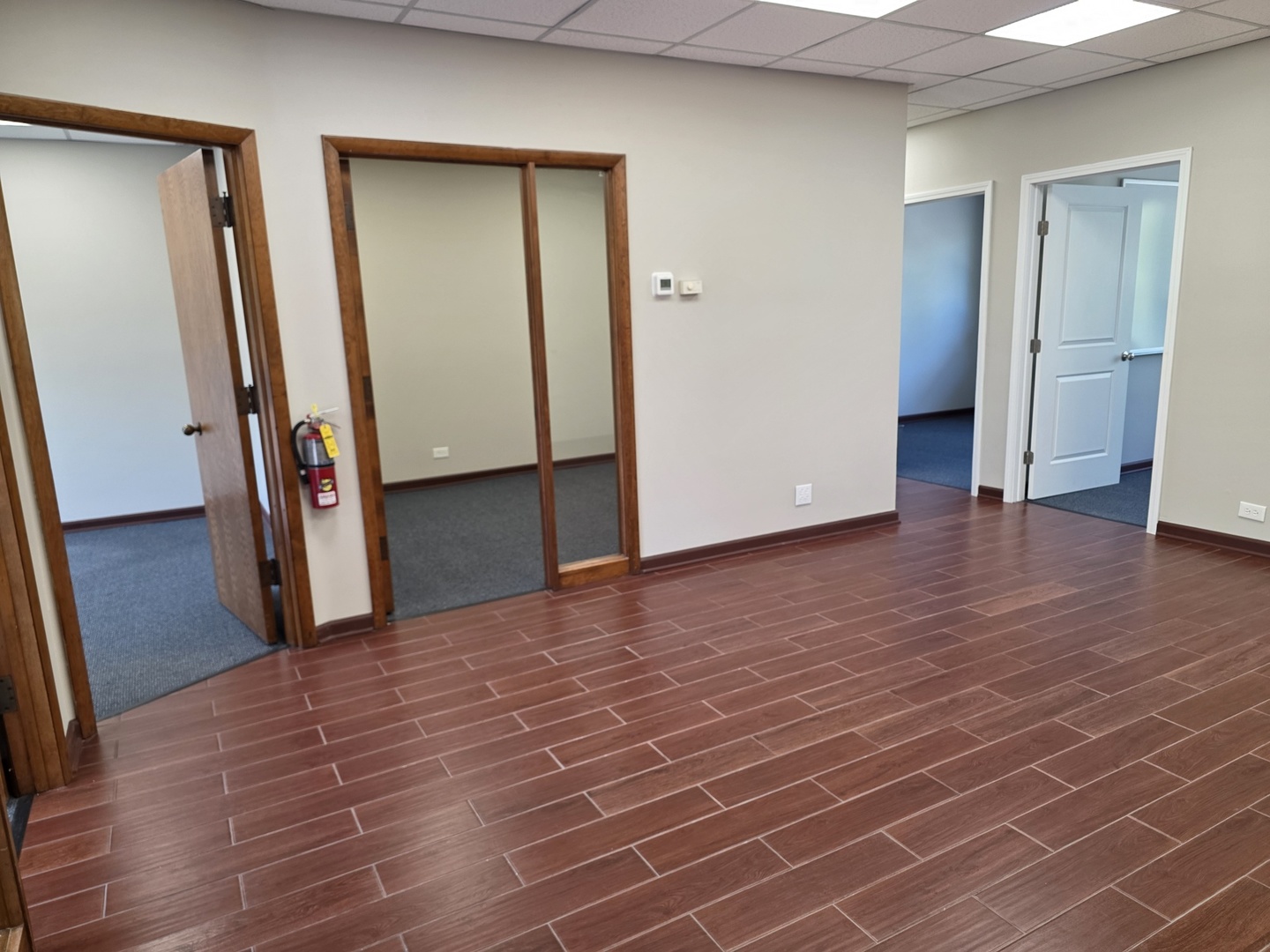 501 W Ogden Avenue #2, Hinsdale, IL 60521