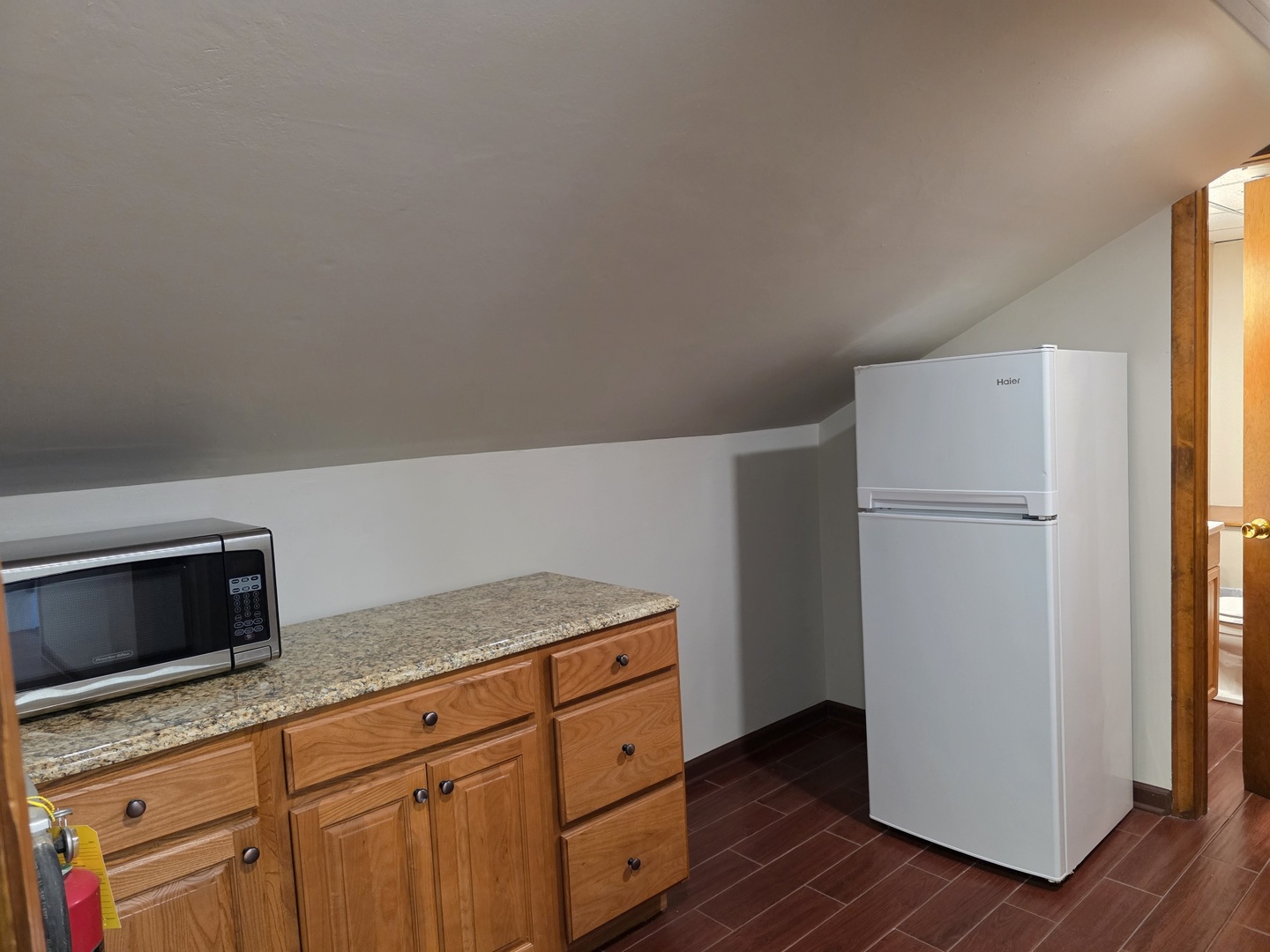 501 W Ogden Avenue #4, Hinsdale, IL 60521