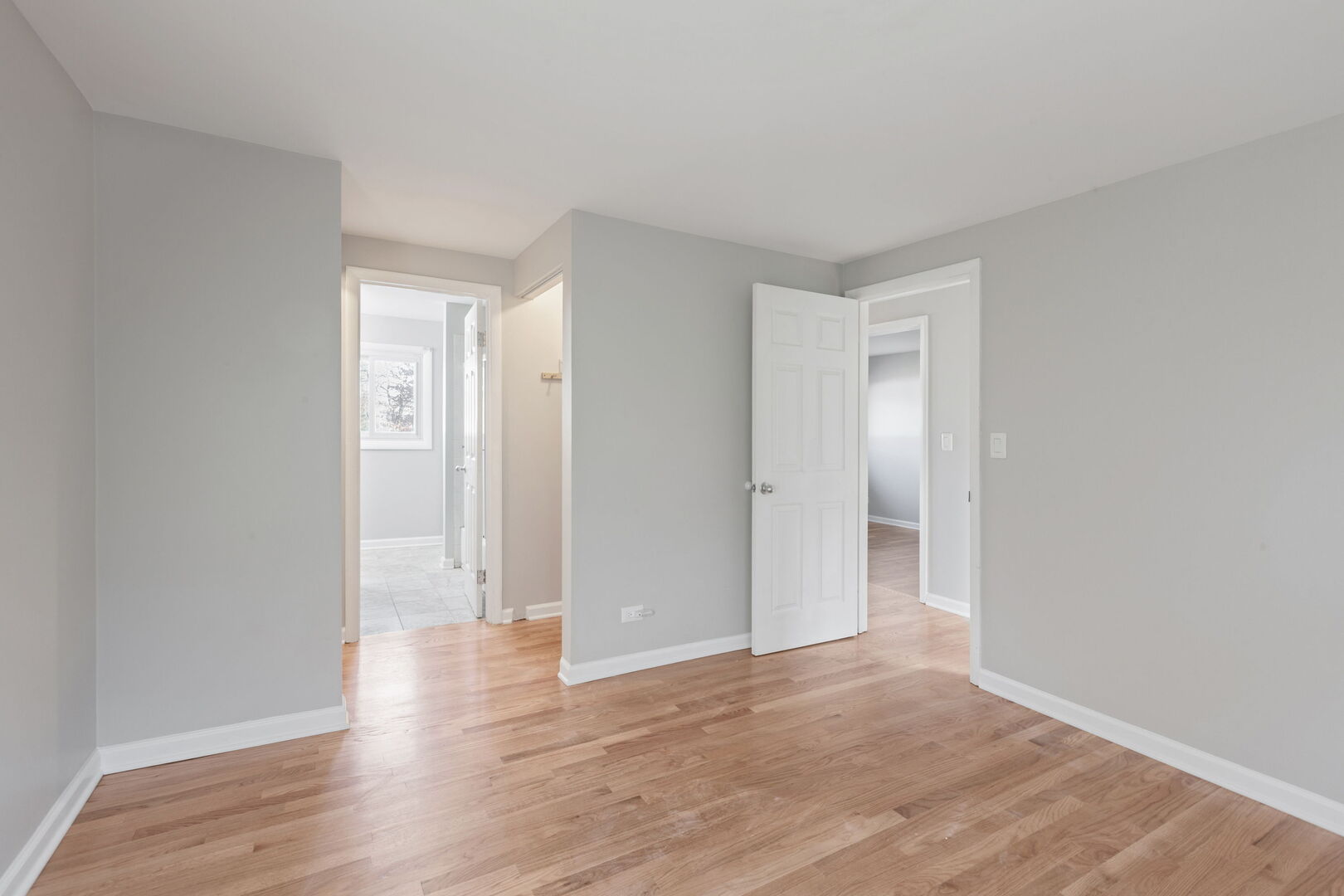 Streamwood, IL 60107