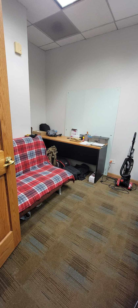 814 S Westwood Avenue, Addison, IL 60101