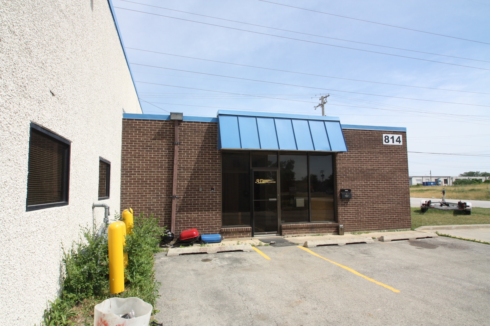 814 S Westwood Avenue, Addison, IL 60101