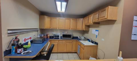 814 S Westwood Avenue, Addison, IL 60101