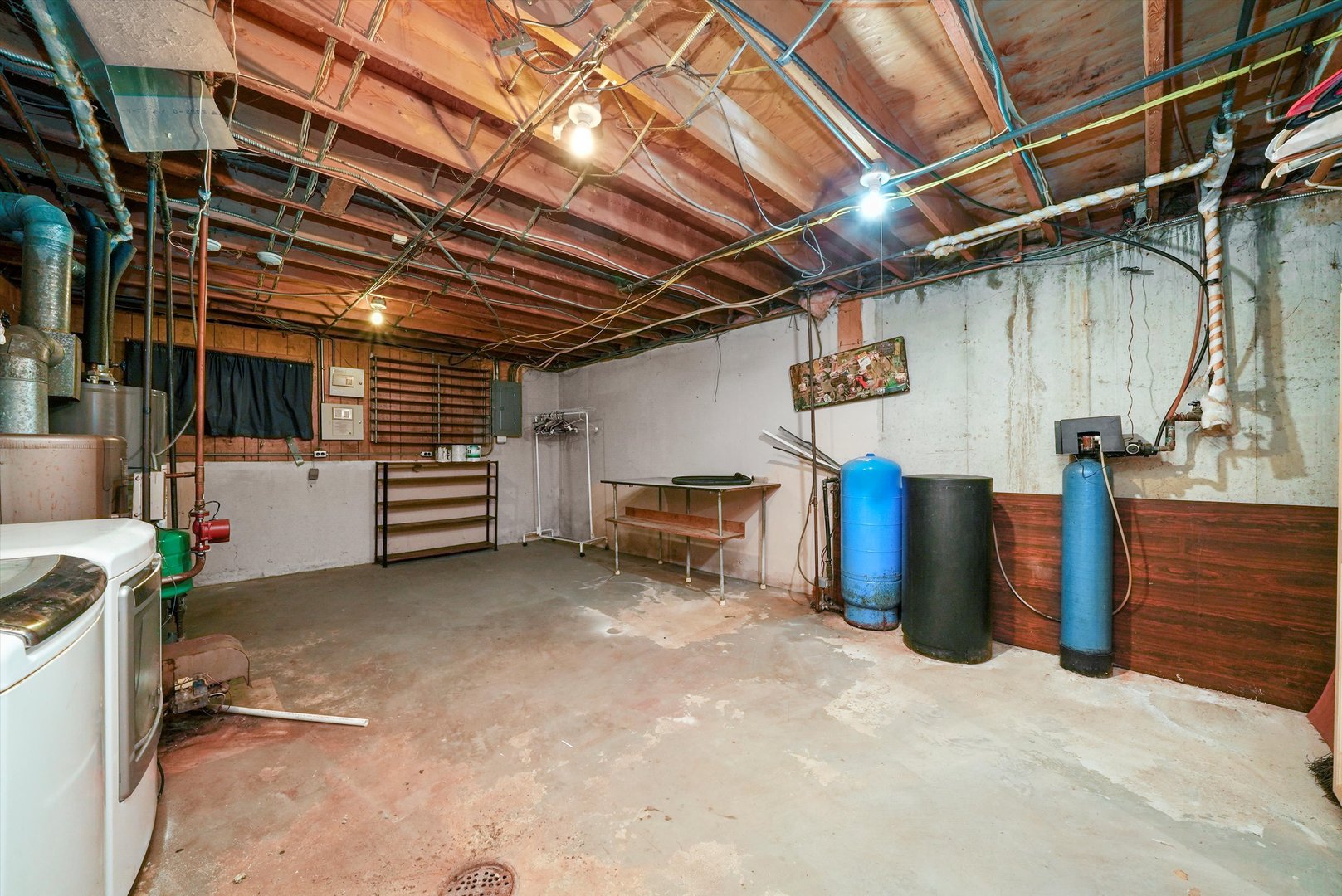 1406 W Lincoln Road, McHenry, IL 60051