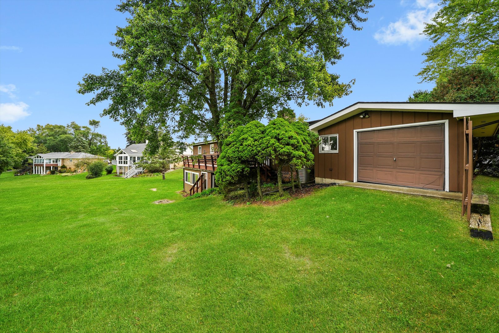 1406 W Lincoln Road, McHenry, IL 60051