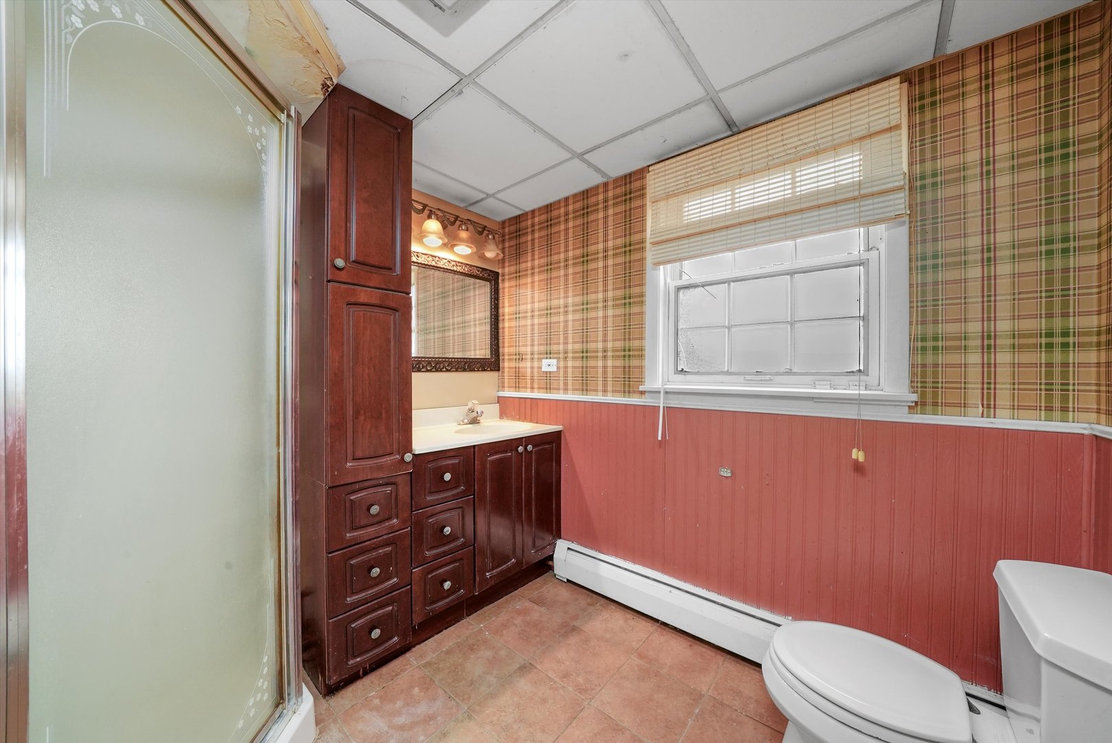 1406 W Lincoln Road, McHenry, IL 60051