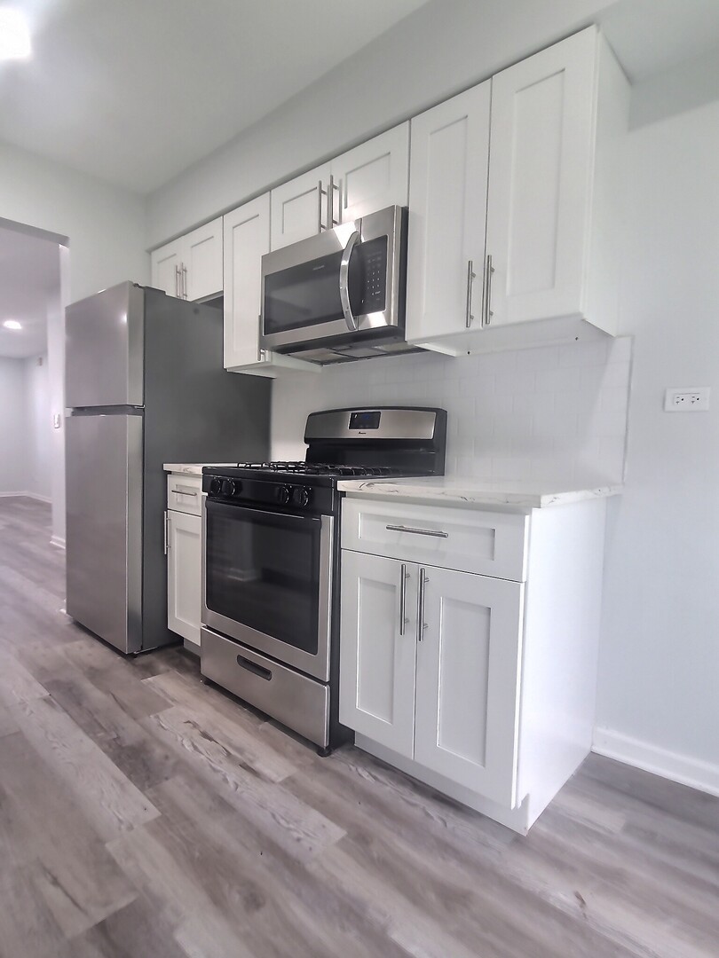 228 E Rimini Court, Palatine, IL 60067