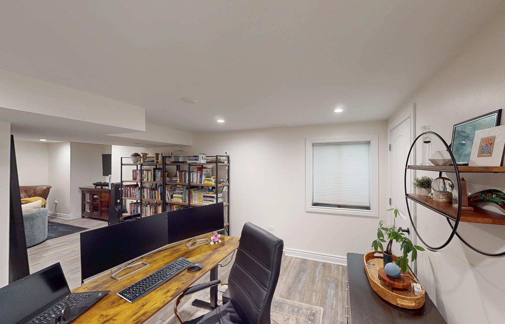 2207 Periwinkle Lane, Naperville, IL 60540