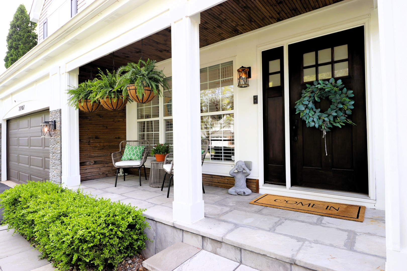 2207 Periwinkle Lane, Naperville, IL 60540