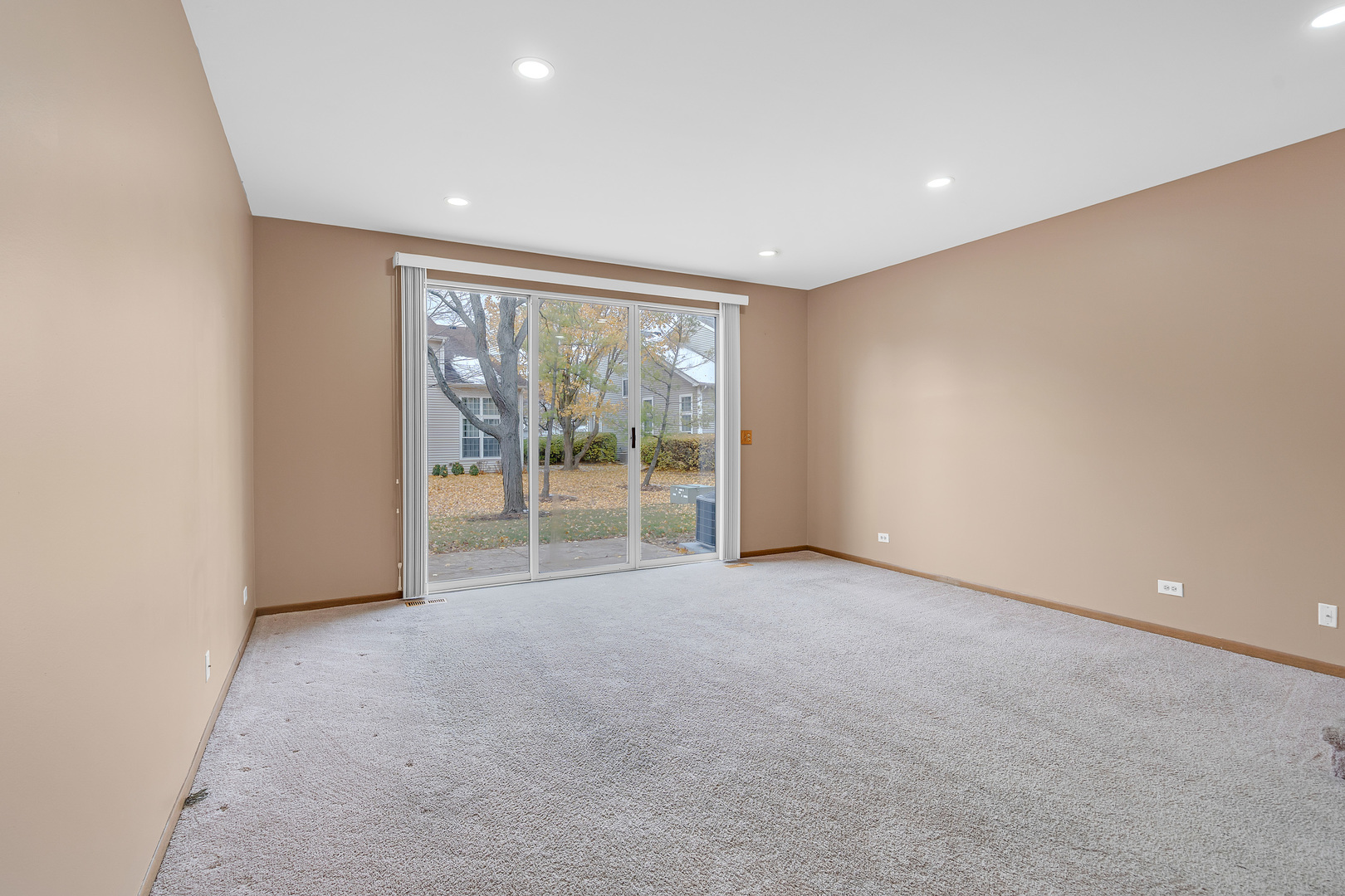 368 Glen Byrn Court, Schaumburg, IL 60194