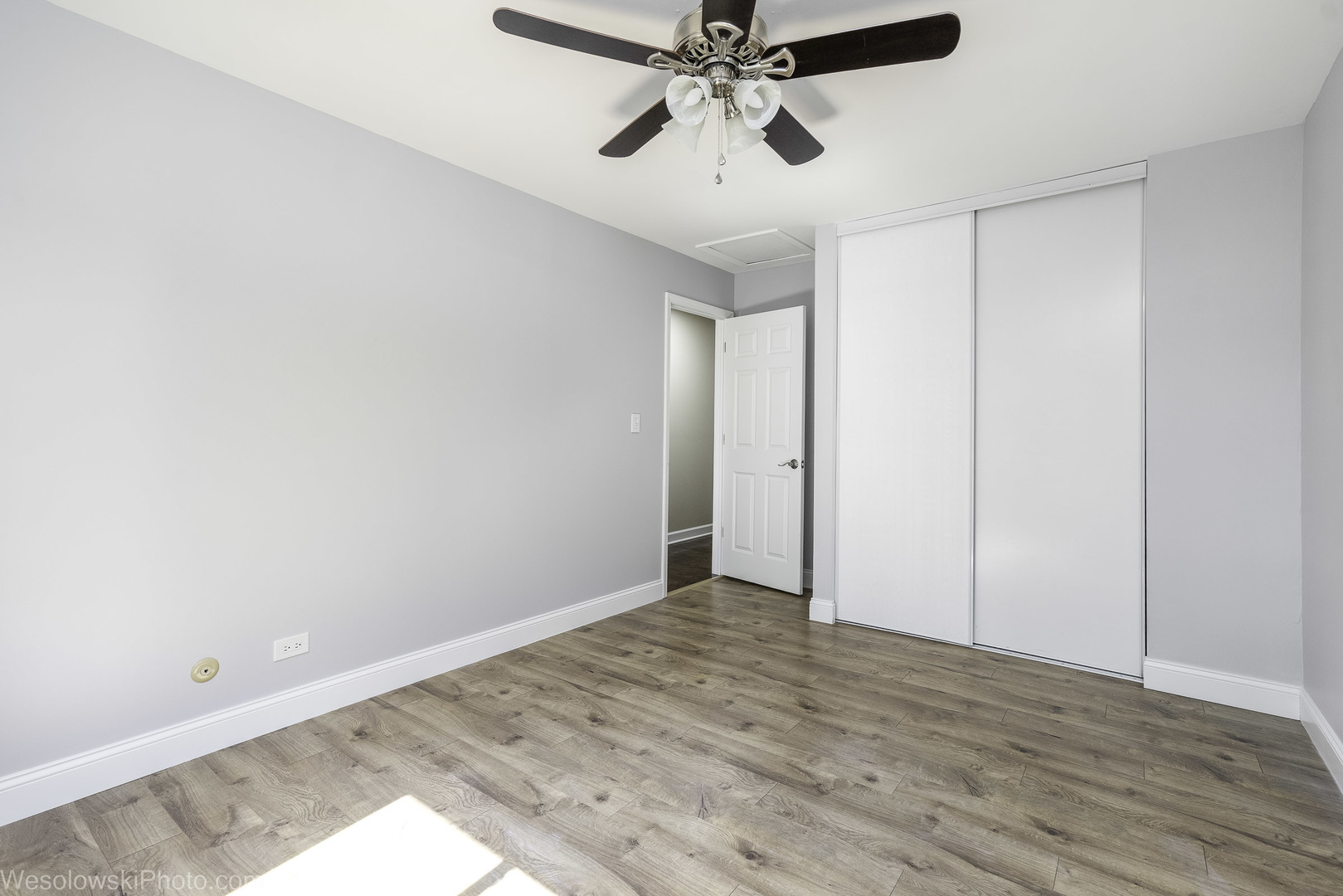 124 Midway Lane, Vernon Hills, IL 60061