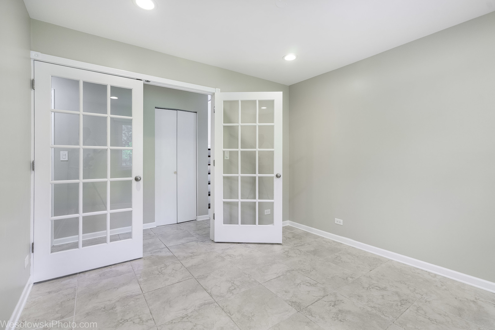 124 Midway Lane, Vernon Hills, IL 60061