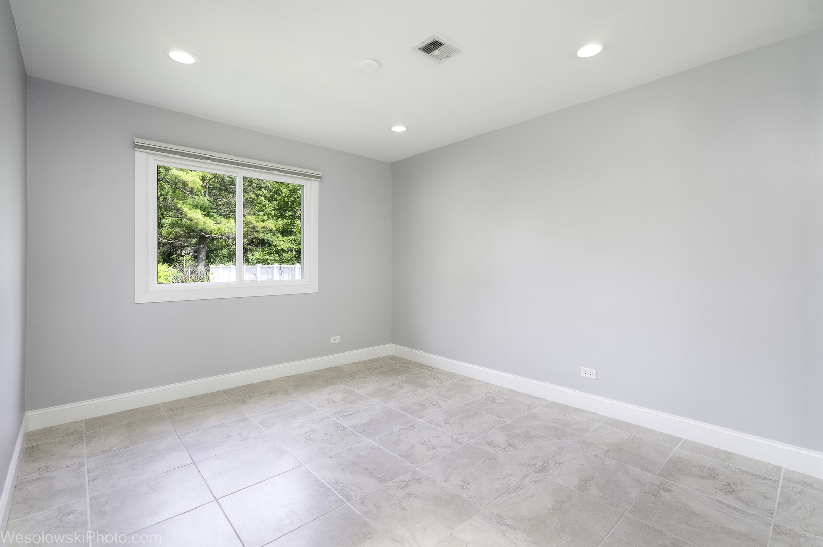 124 Midway Lane, Vernon Hills, IL 60061