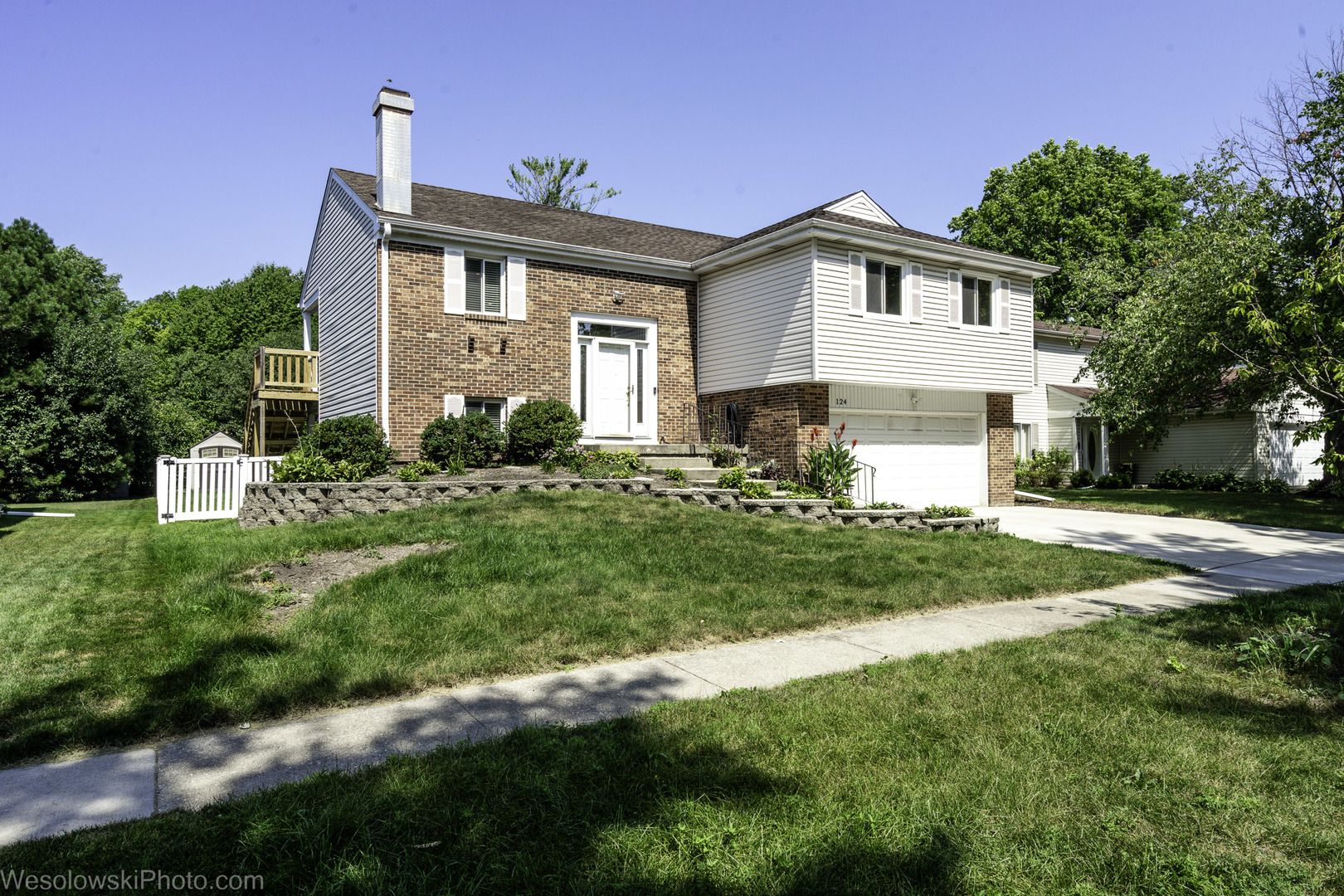 124 Midway Lane, Vernon Hills, IL 60061