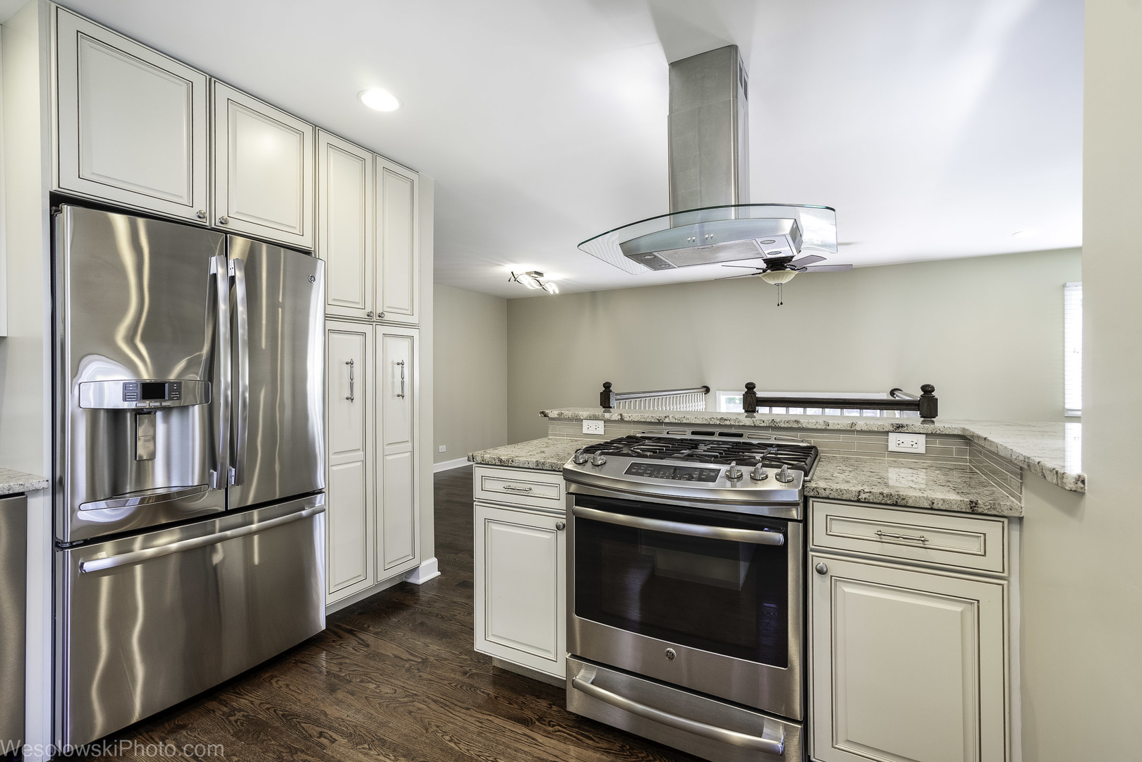 124 Midway Lane, Vernon Hills, IL 60061