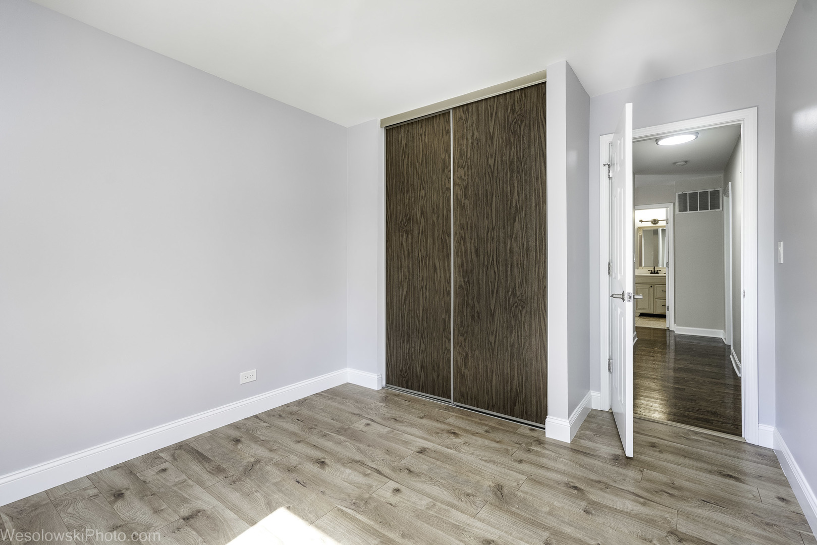 124 Midway Lane, Vernon Hills, IL 60061