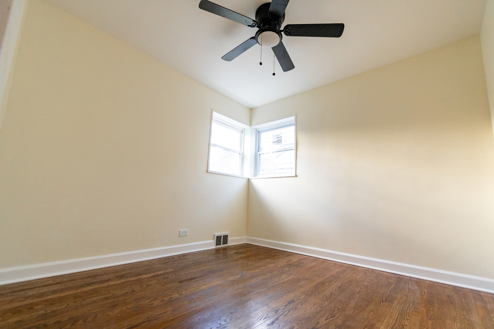 600 N Irving Avenue, Hillside, IL 60162