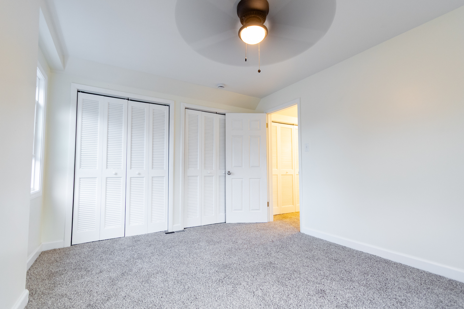 600 N Irving Avenue, Hillside, IL 60162