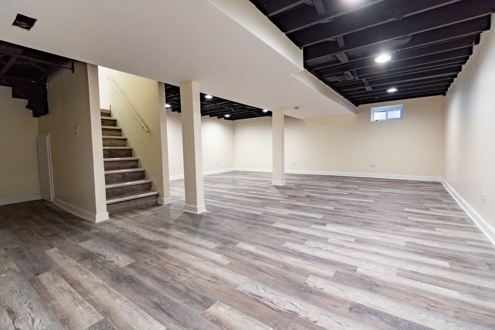 600 N Irving Avenue, Hillside, IL 60162