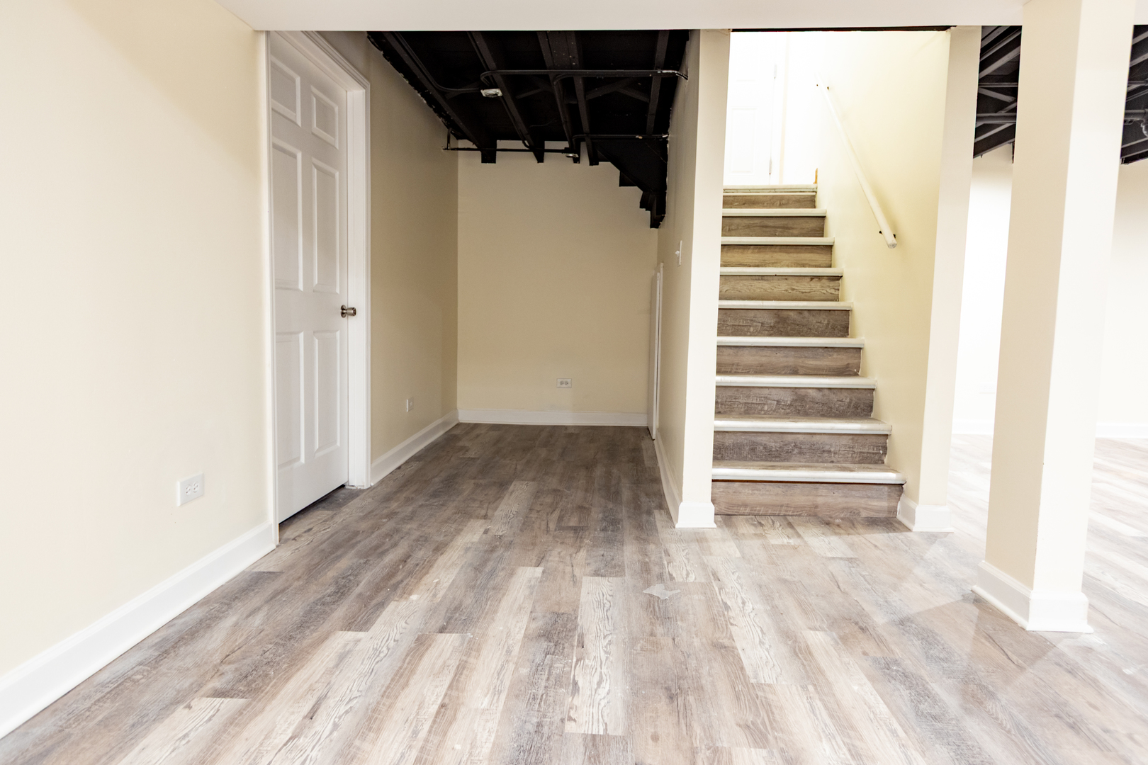 600 N Irving Avenue, Hillside, IL 60162