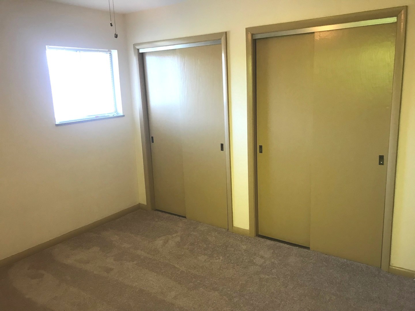 725 BUSSE Highway #10, Park Ridge, IL 60068