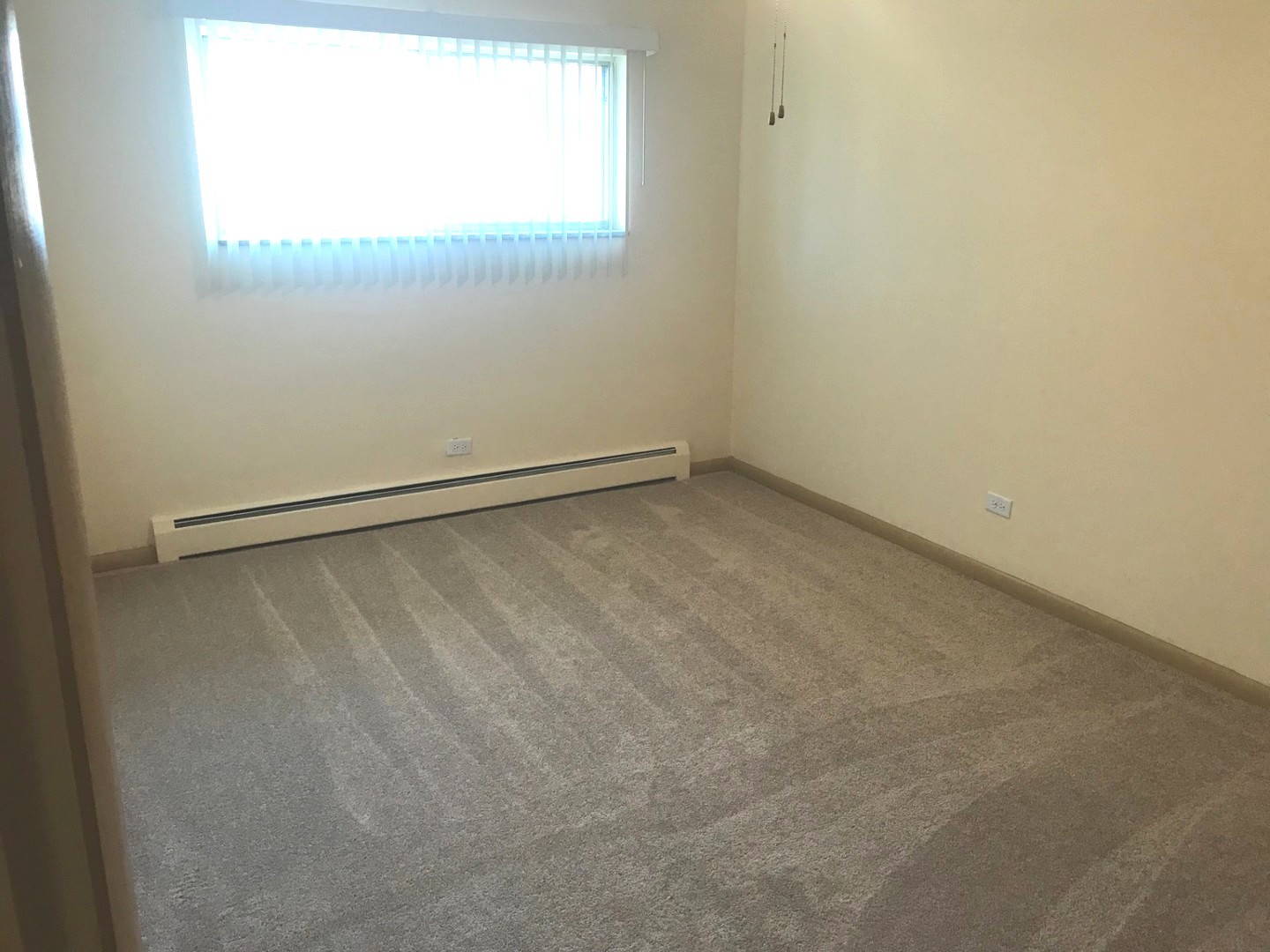 725 BUSSE Highway #10, Park Ridge, IL 60068