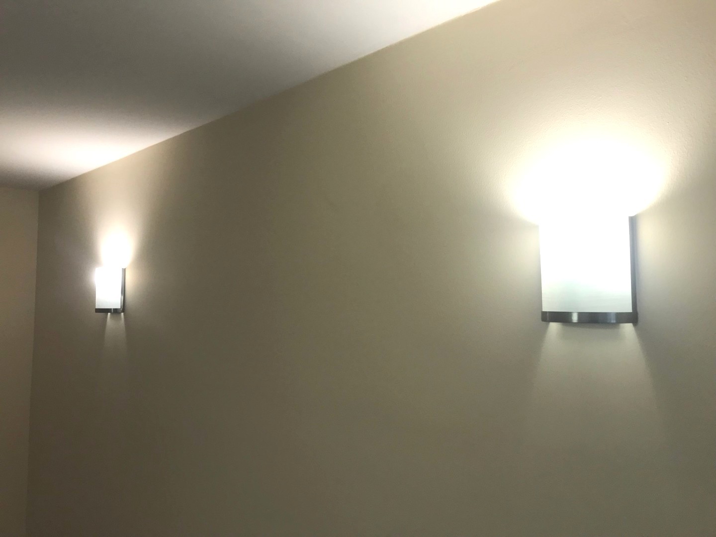 725 BUSSE Highway #10, Park Ridge, IL 60068