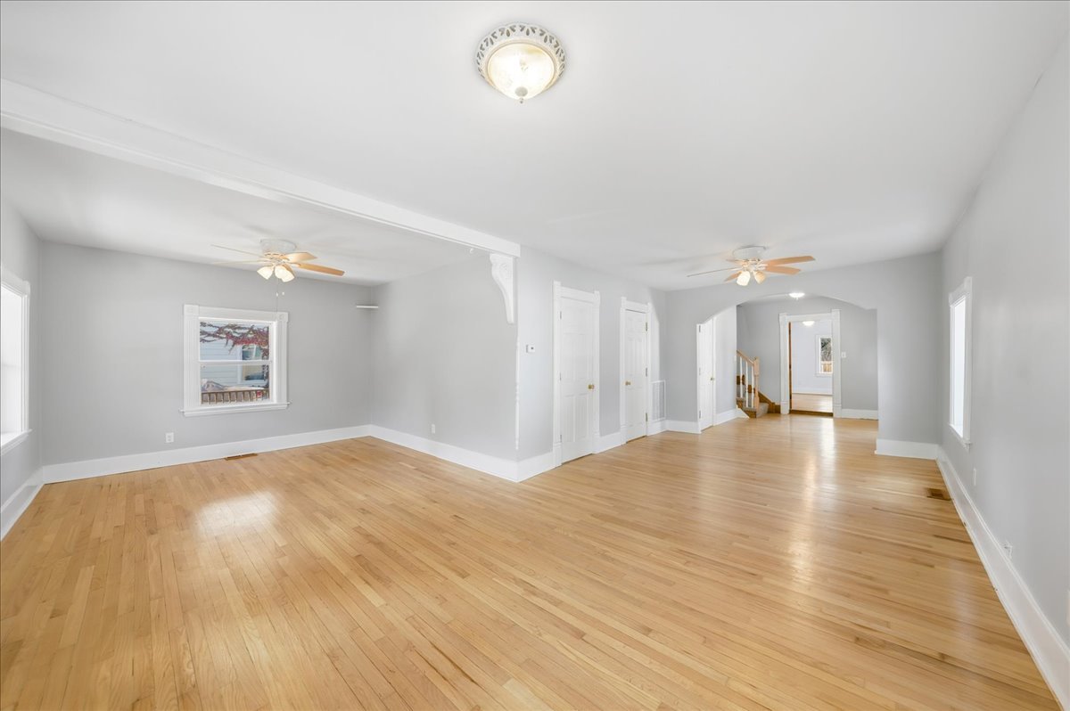 317 E Dearborn Street, Plano, IL 60545