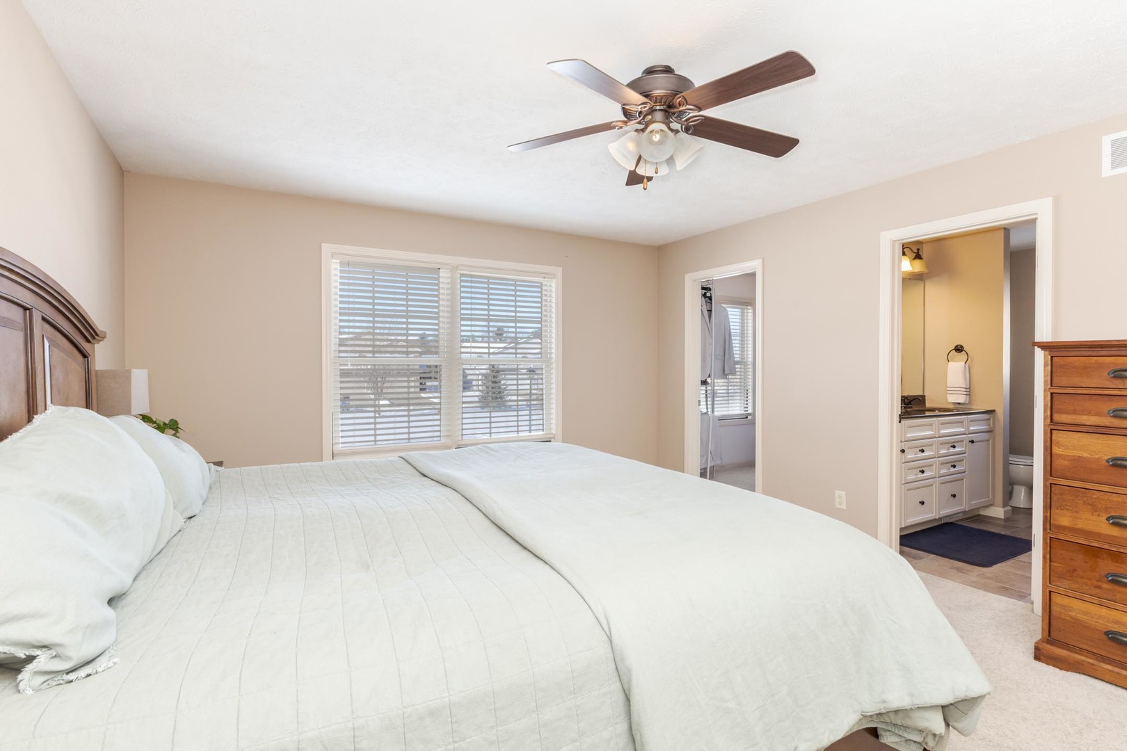 1646 Belclare Road, Normal, IL 61761