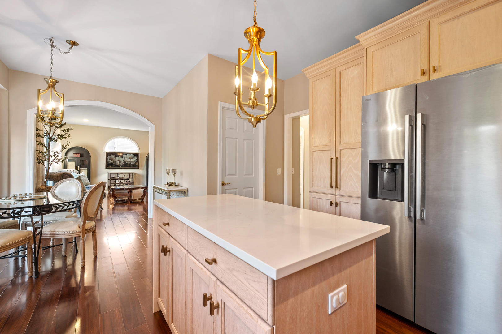 142 N Dixon Drive, Batavia, IL 60510