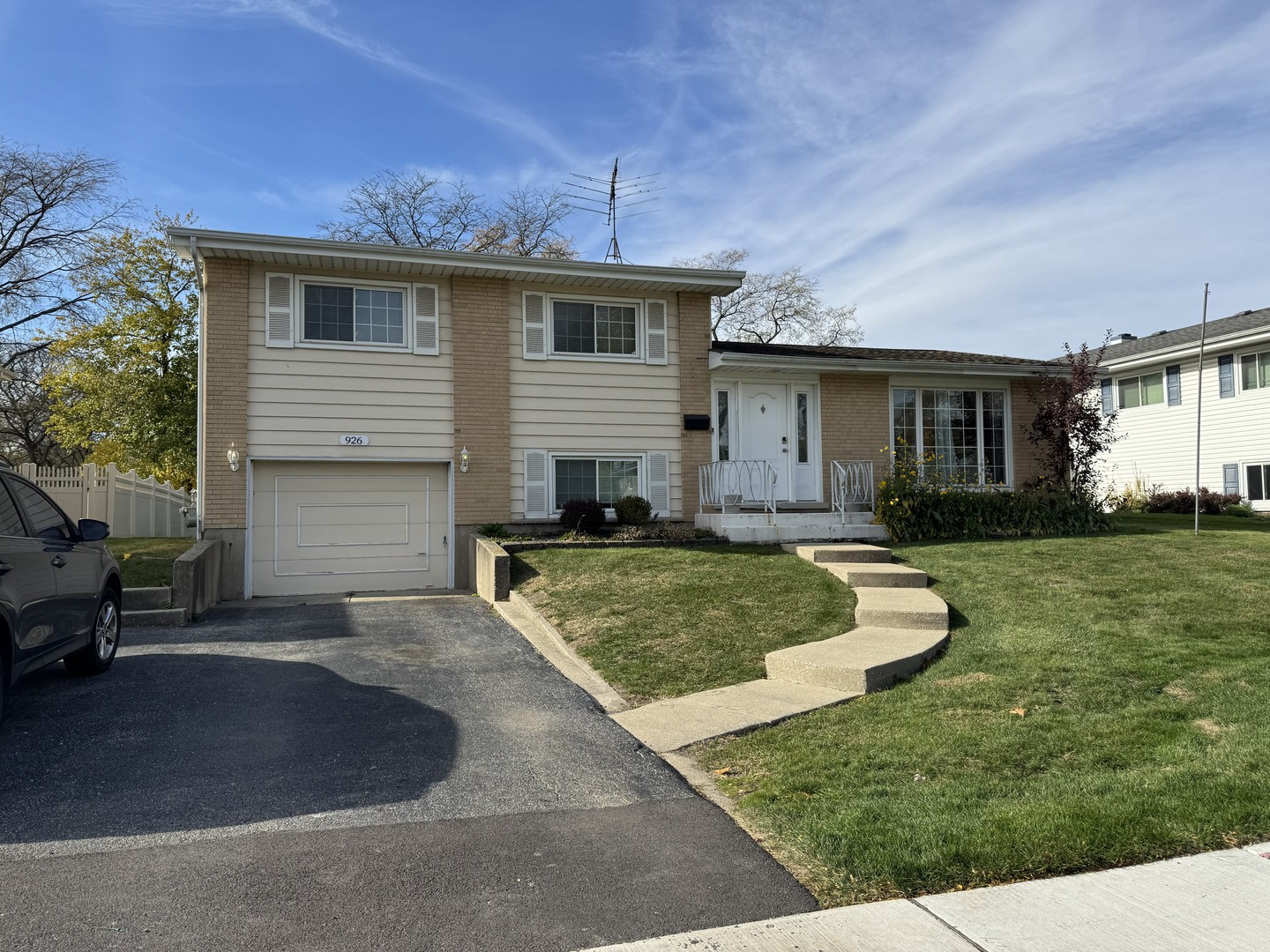 926 Cherry Lane, Lombard, IL 60148