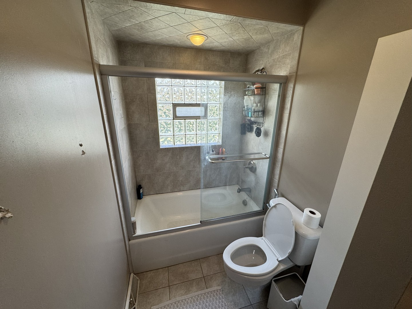 926 Cherry Lane, Lombard, IL 60148