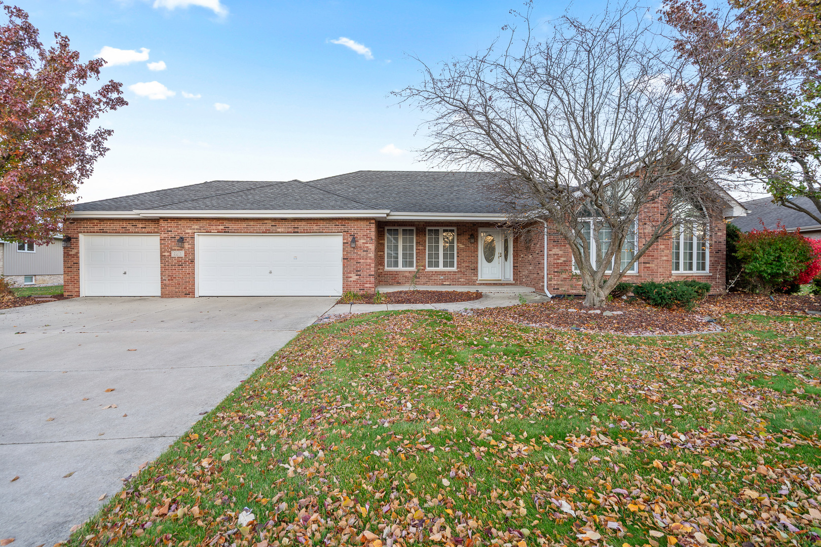 19401 Stonehenge Drive, Mokena, IL 60448