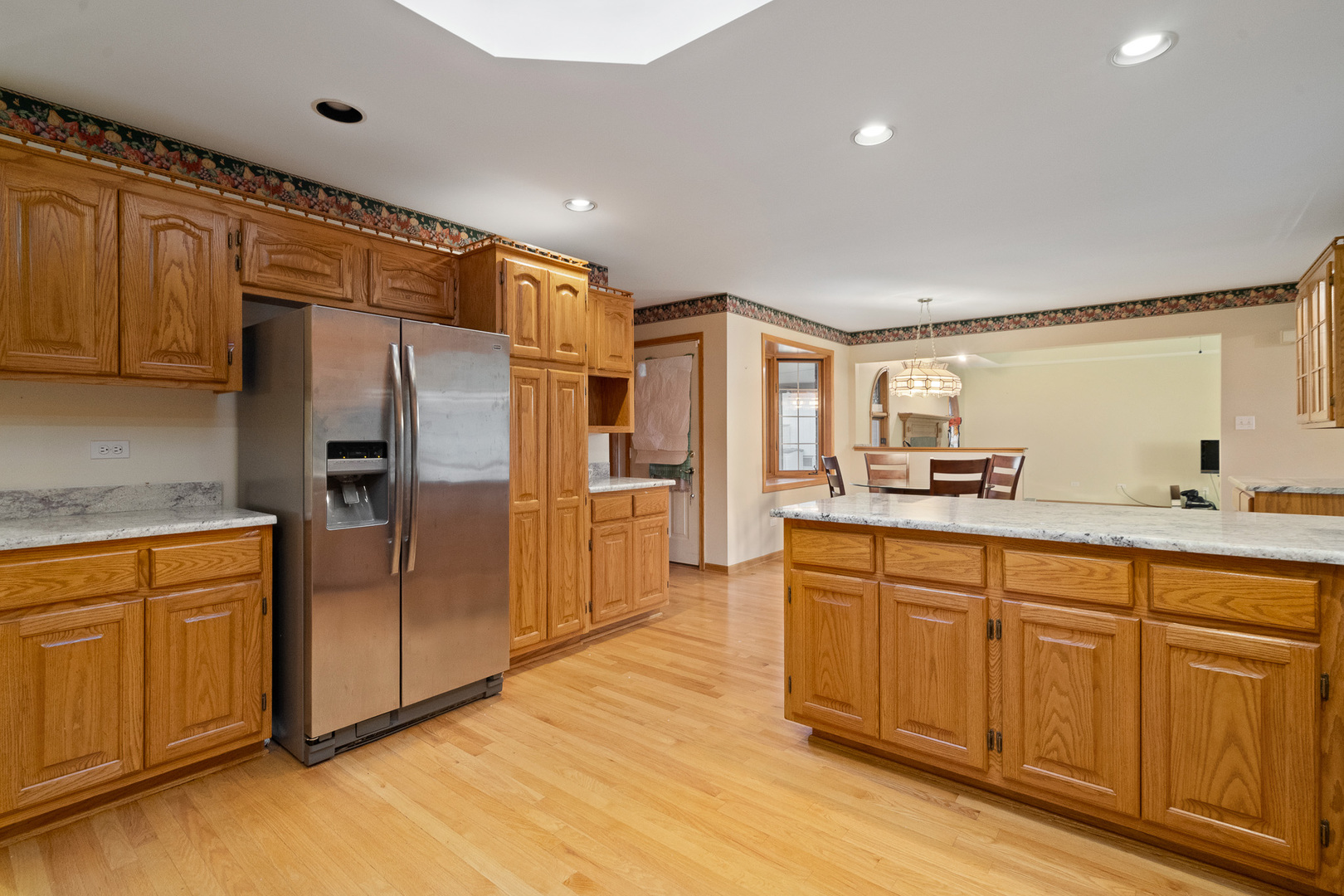 19401 Stonehenge Drive, Mokena, IL 60448