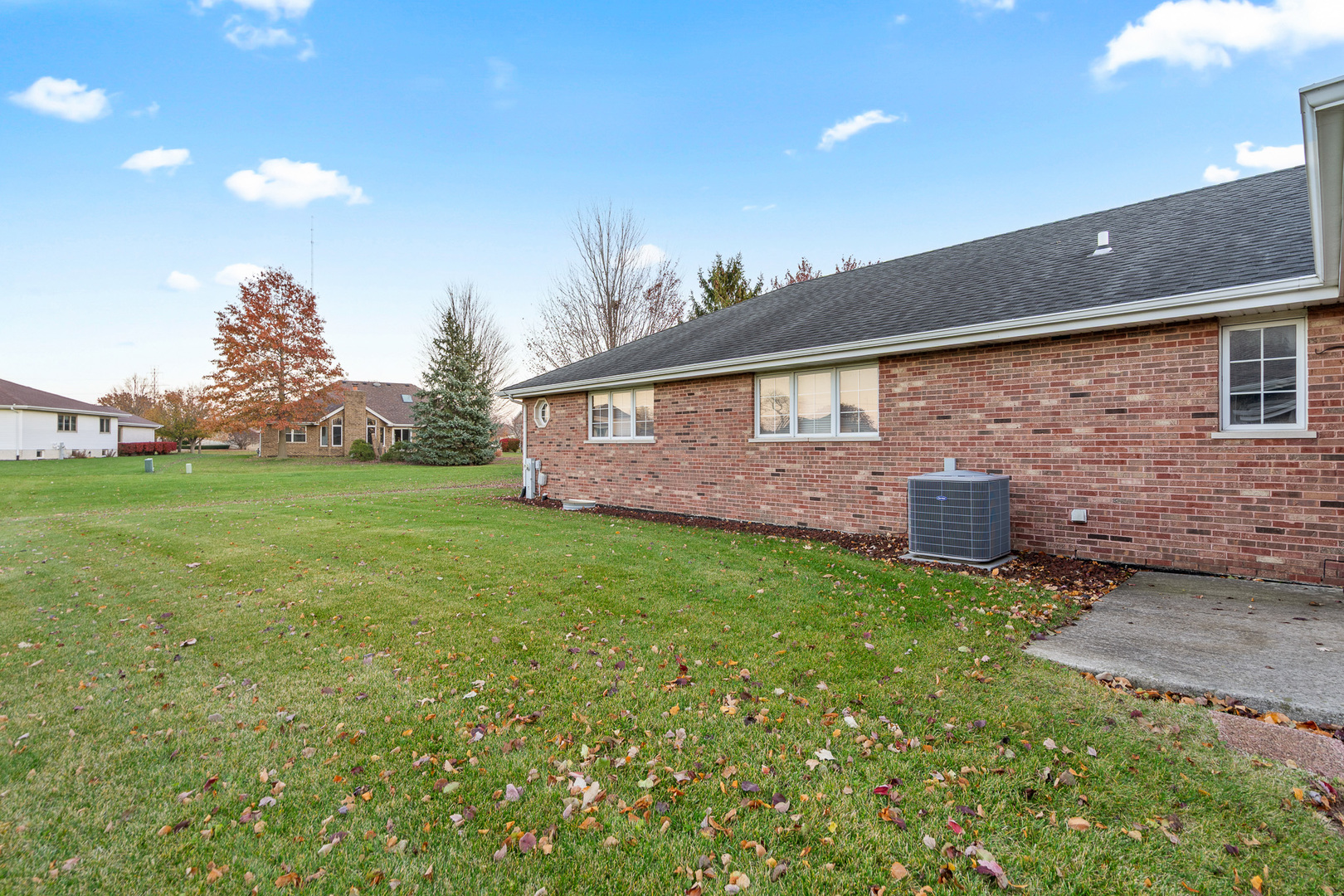 19401 Stonehenge Drive, Mokena, IL 60448