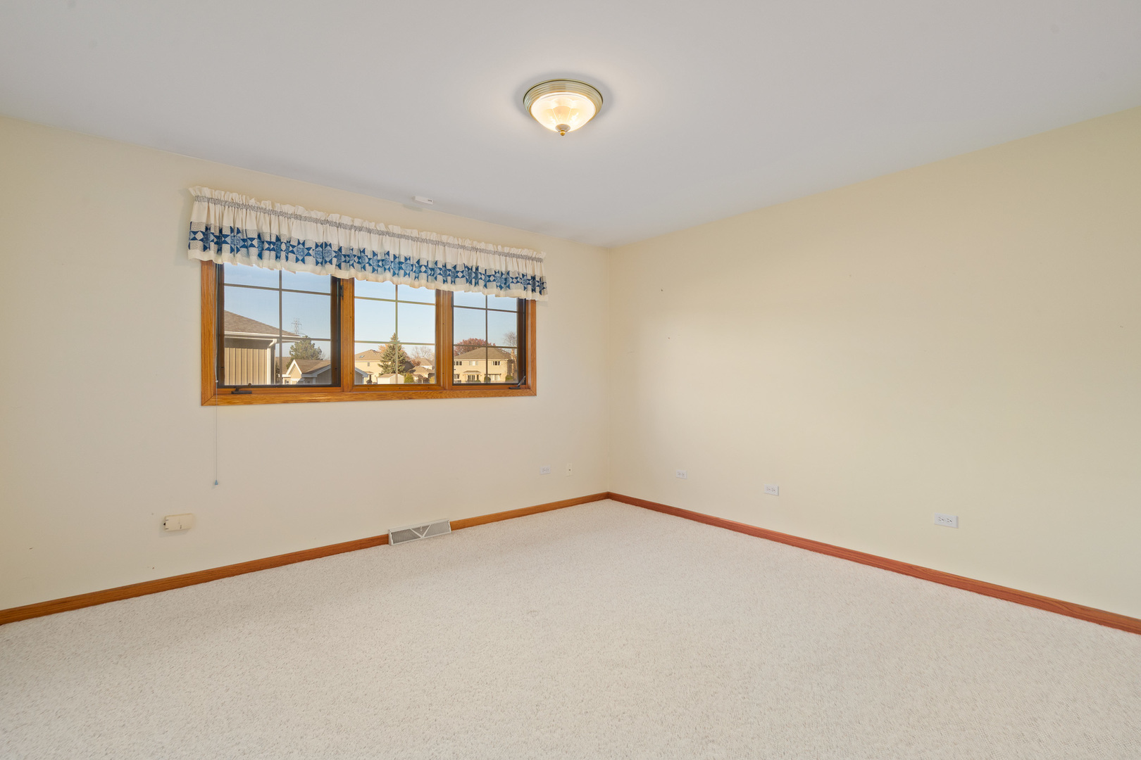 19401 Stonehenge Drive, Mokena, IL 60448