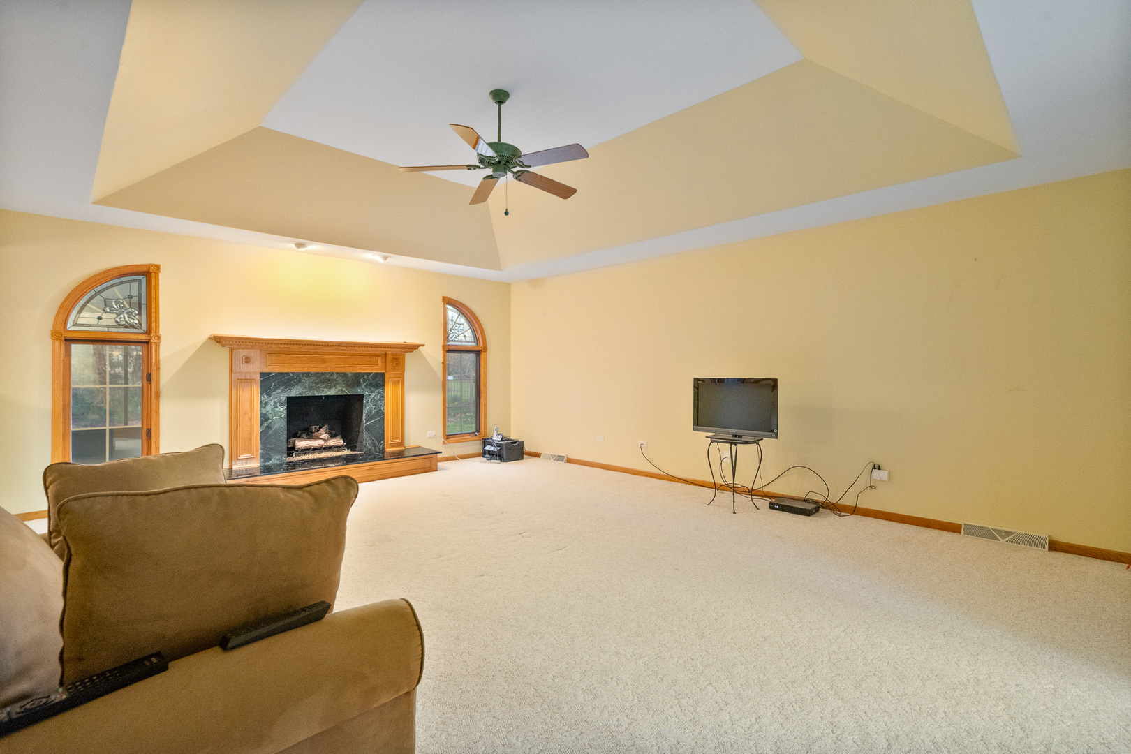 19401 Stonehenge Drive, Mokena, IL 60448