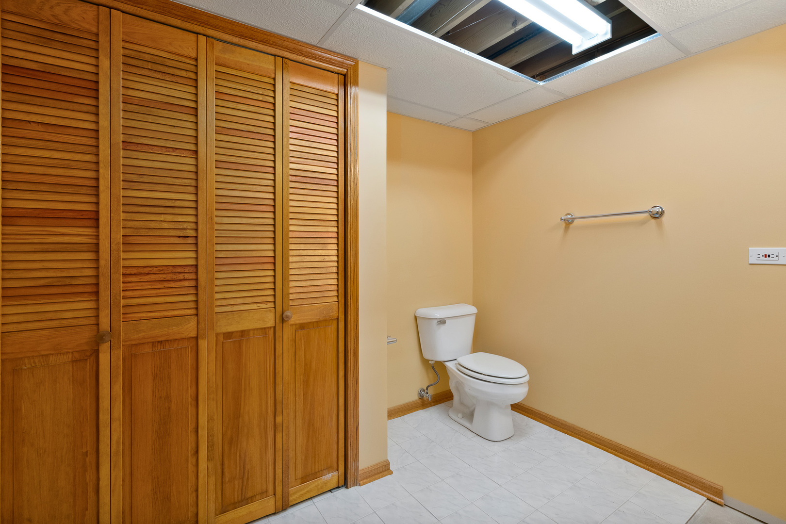 19401 Stonehenge Drive, Mokena, IL 60448