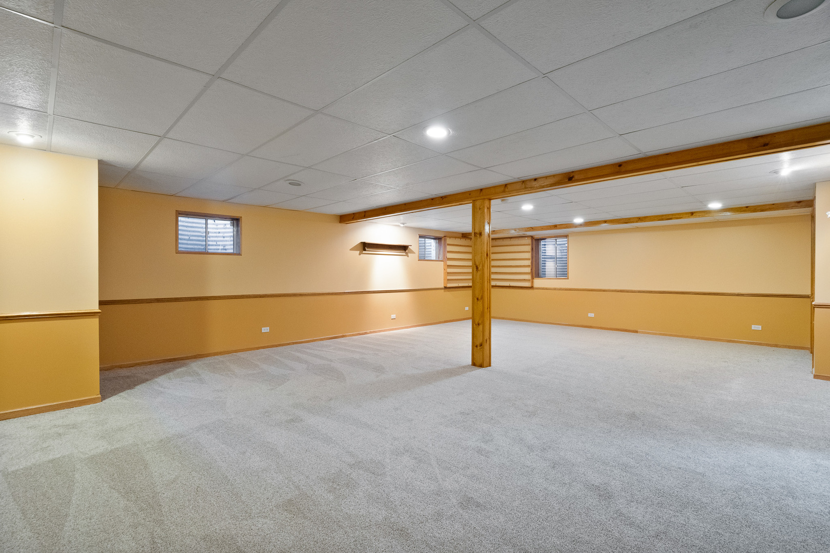 19401 Stonehenge Drive, Mokena, IL 60448