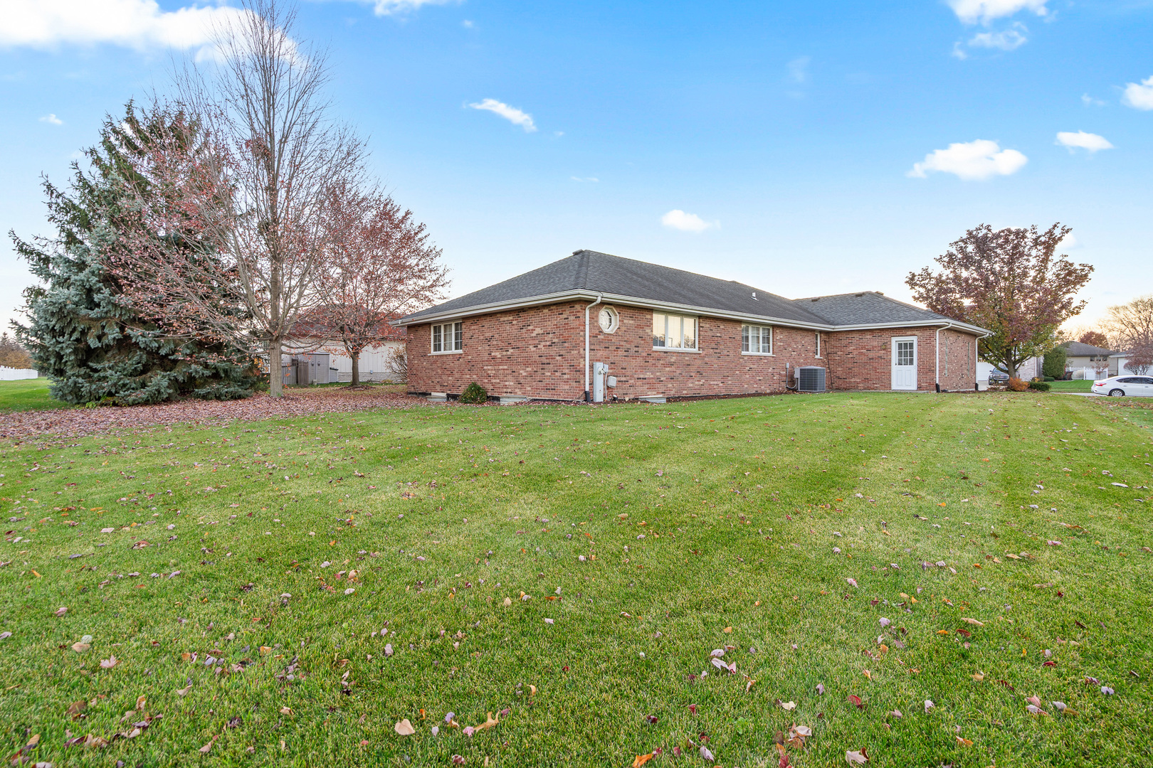 19401 Stonehenge Drive, Mokena, IL 60448