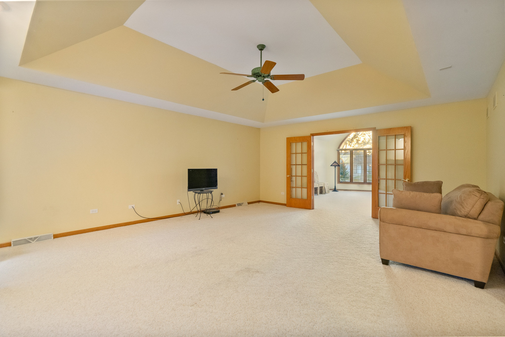 19401 Stonehenge Drive, Mokena, IL 60448