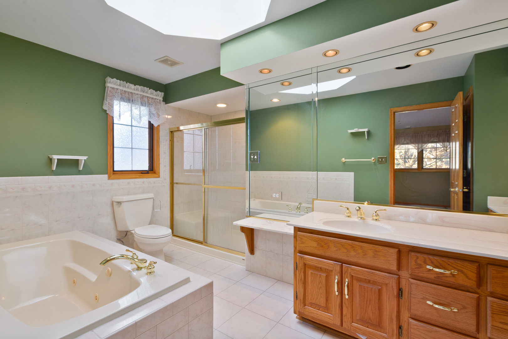 19401 Stonehenge Drive, Mokena, IL 60448