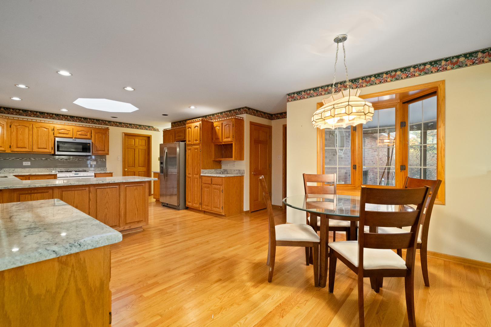 19401 Stonehenge Drive, Mokena, IL 60448