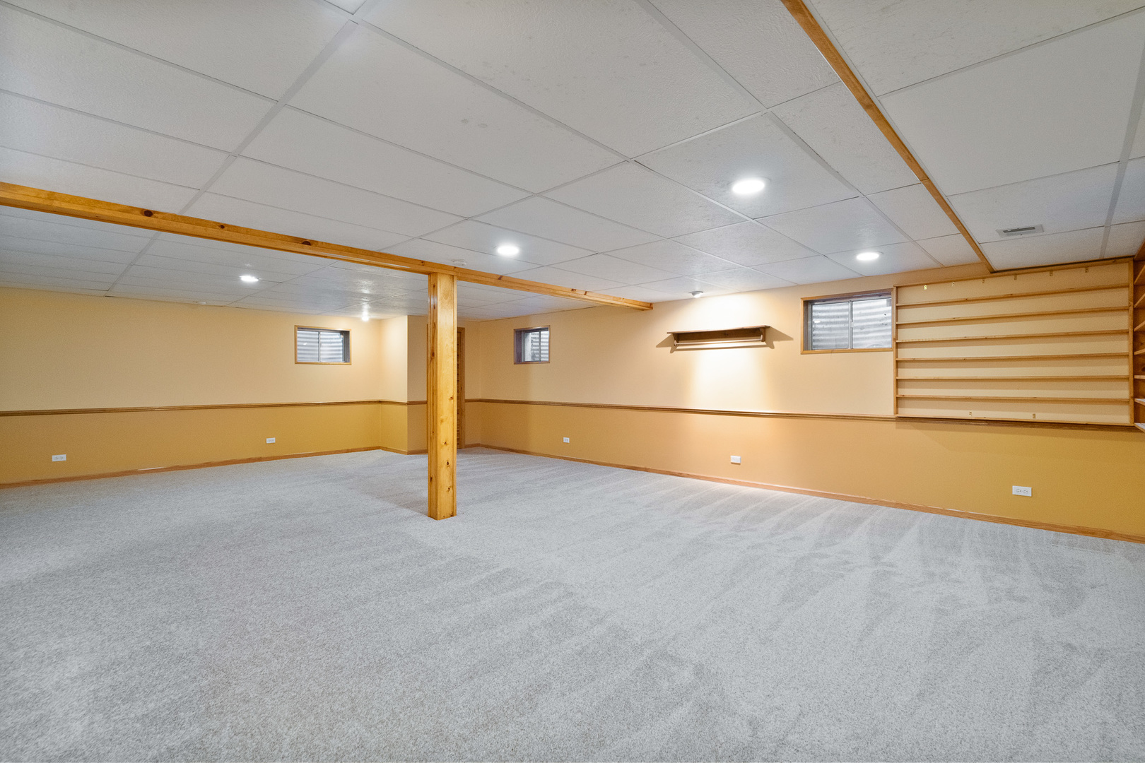 19401 Stonehenge Drive, Mokena, IL 60448