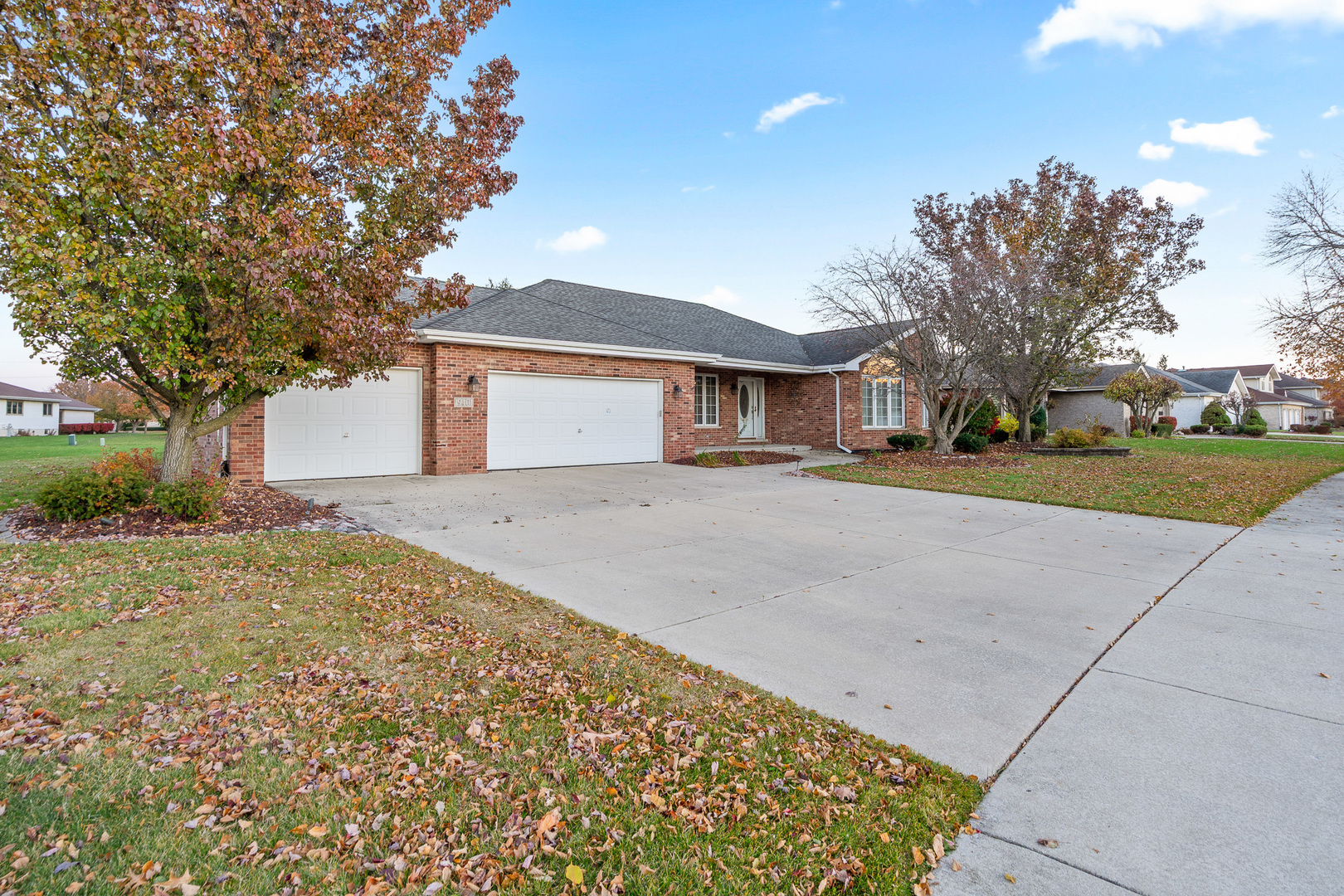 19401 Stonehenge Drive, Mokena, IL 60448