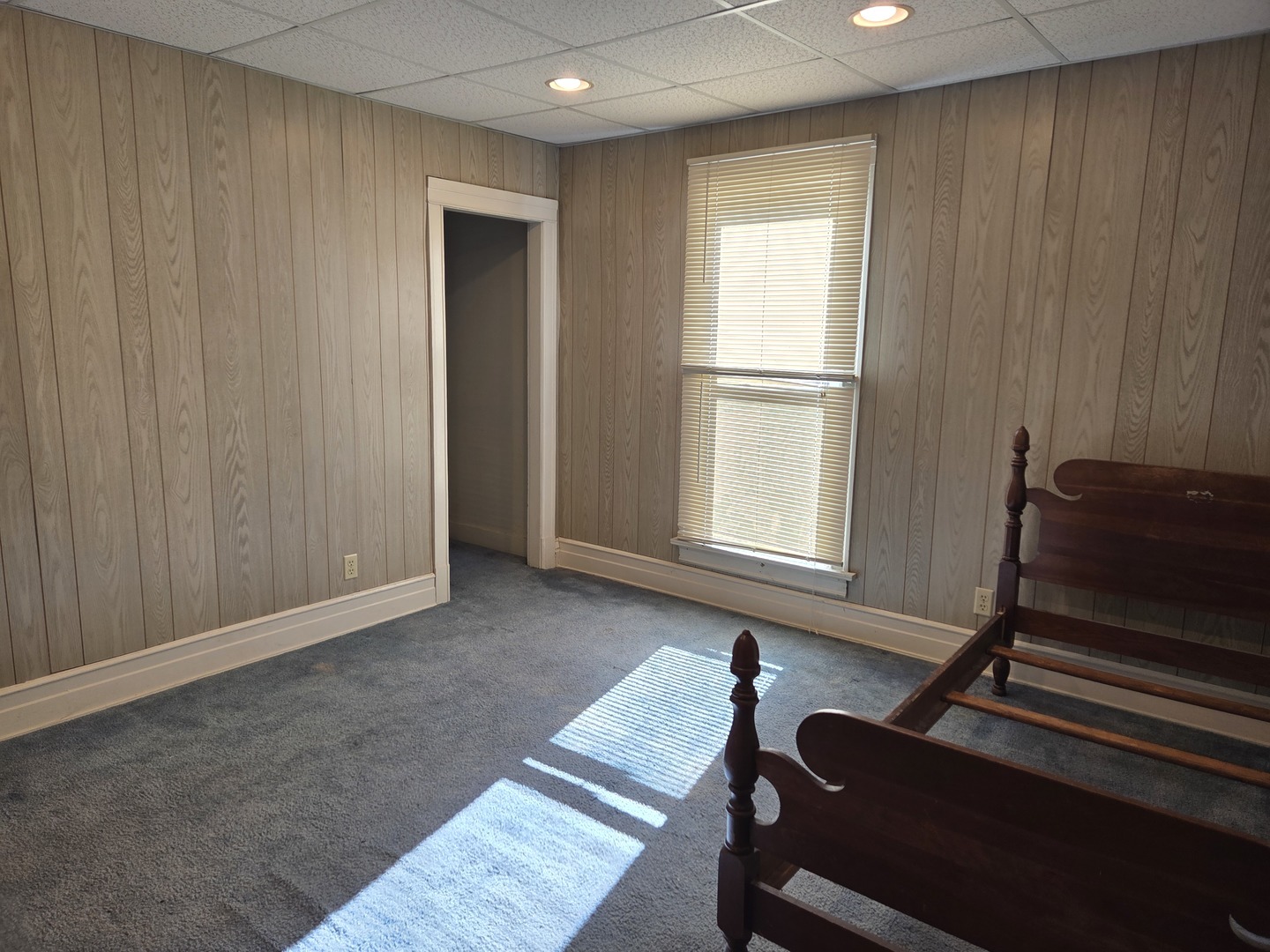 514 W Washington Street, Marengo, IL 60152